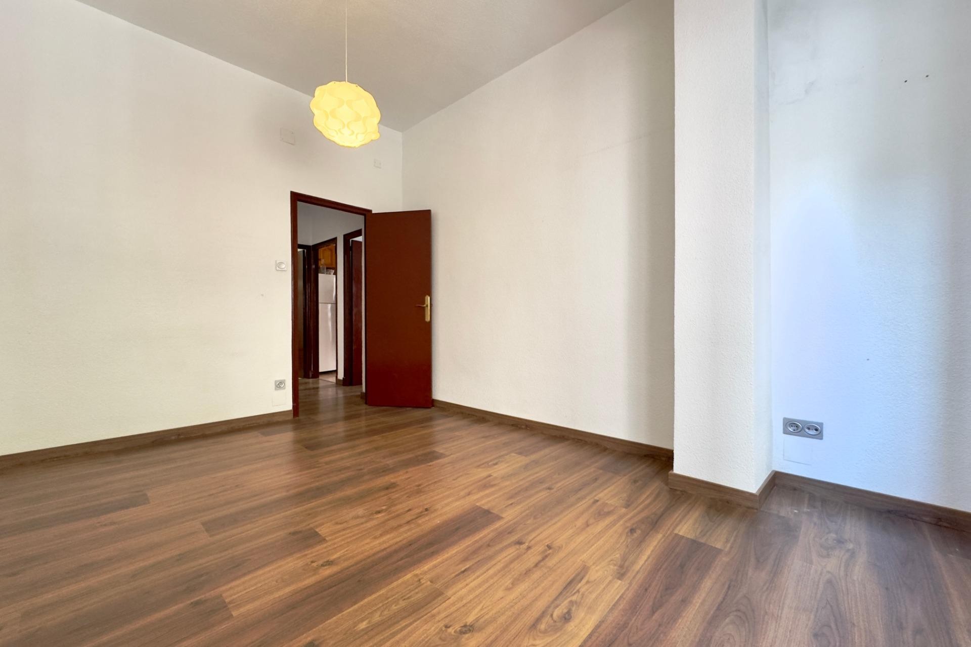 Revente - Apartment - Elche - Asilo - Pisos Azules