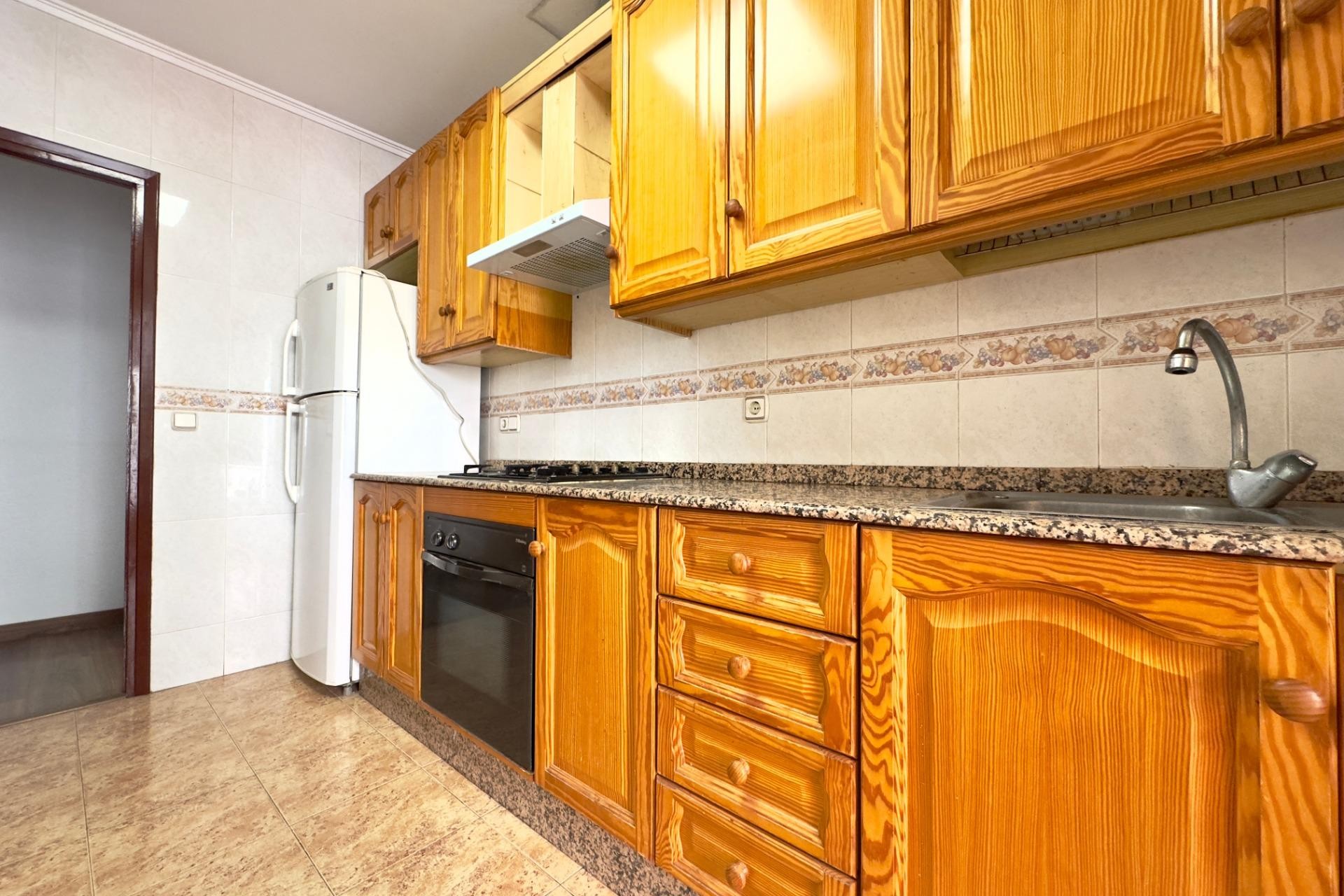 Revente - Apartment - Elche - Asilo - Pisos Azules
