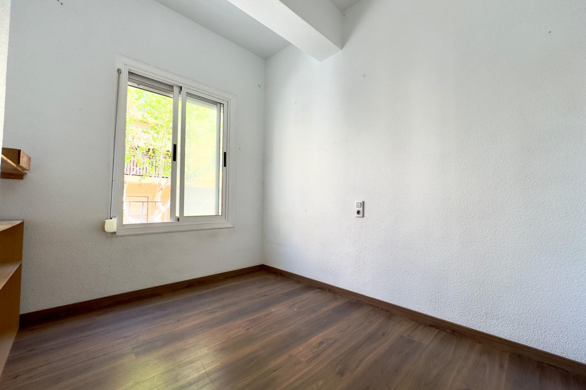 Revente - Apartment - Elche - Asilo - Pisos Azules