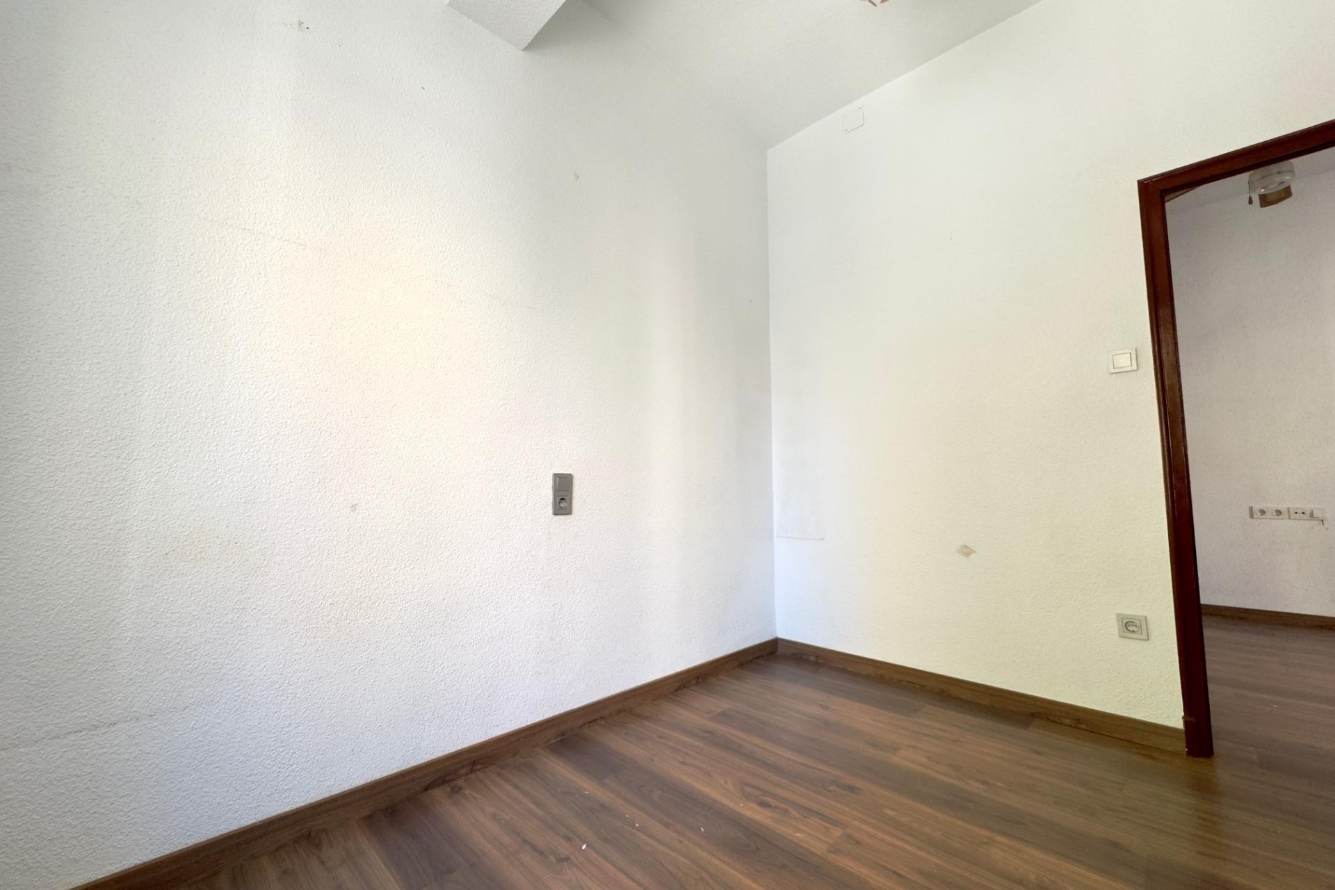 Revente - Apartment - Elche - Asilo - Pisos Azules