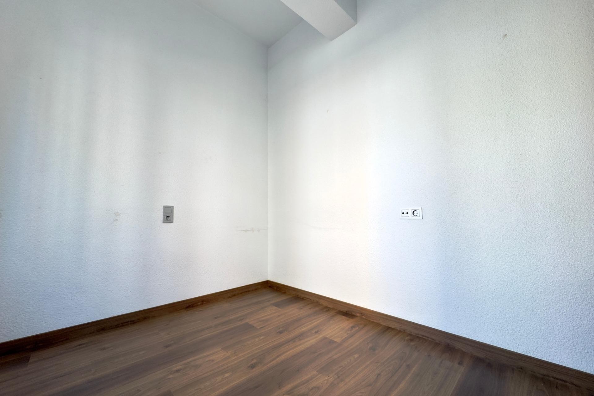Revente - Apartment - Elche - Asilo - Pisos Azules