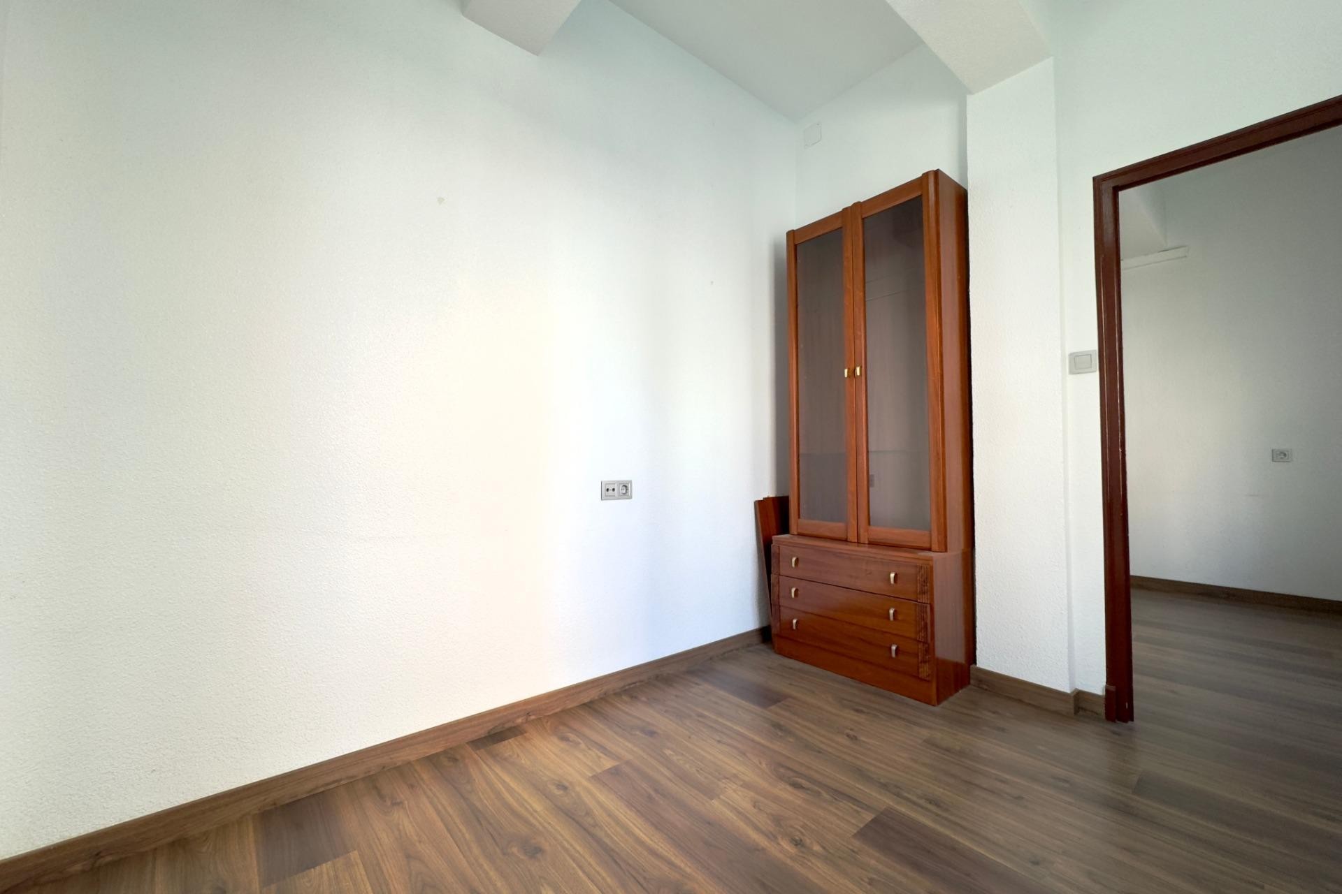 Revente - Apartment - Elche - Asilo - Pisos Azules