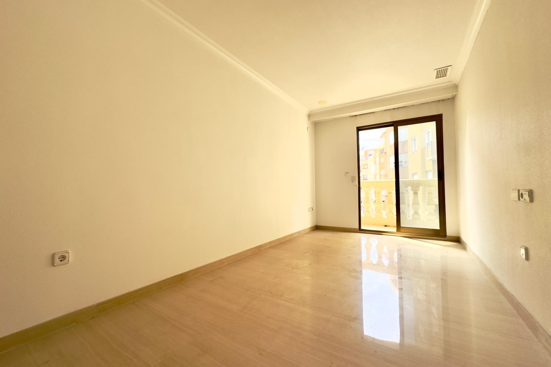 Revente - Apartment - Elche - Center