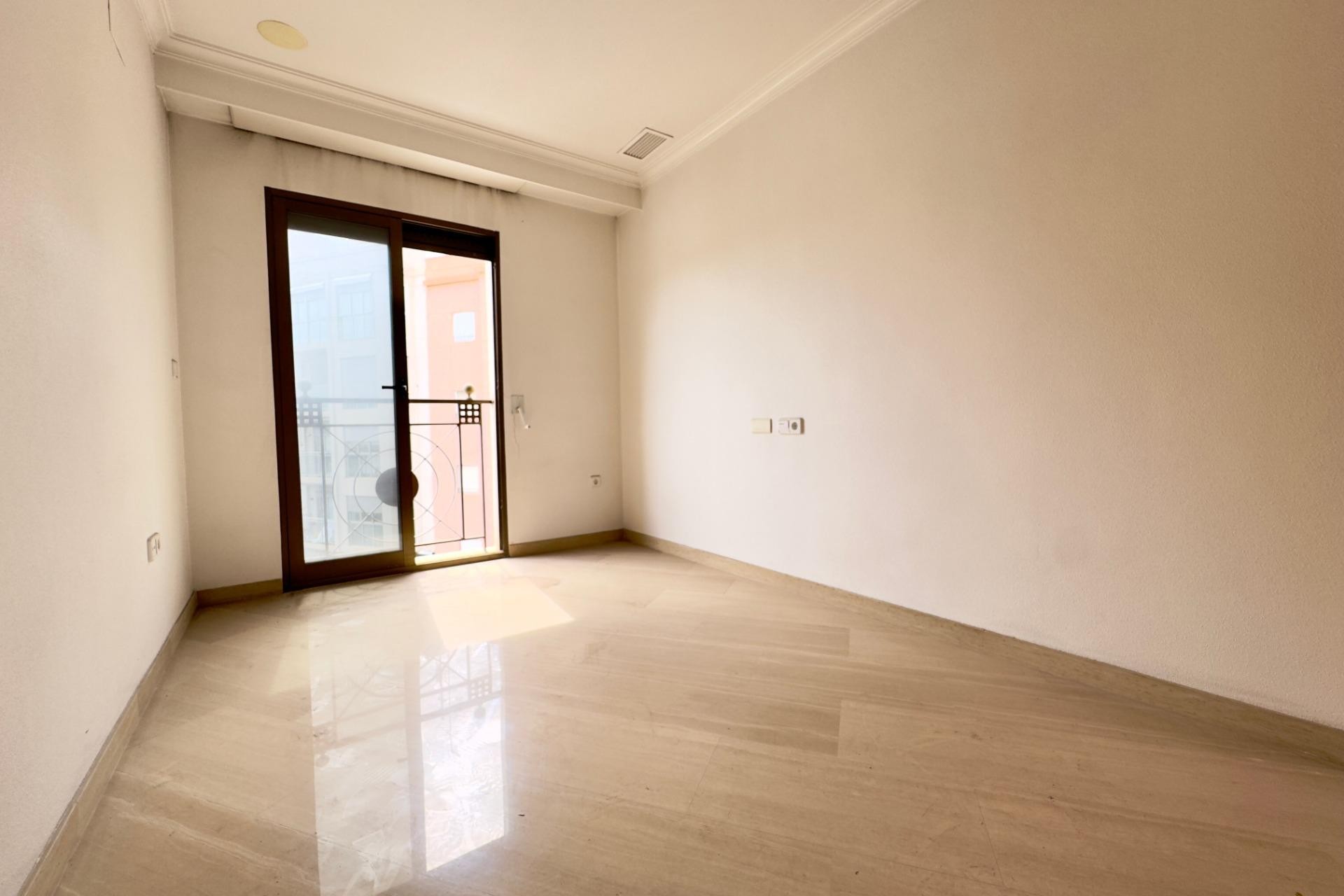 Revente - Apartment - Elche - Center
