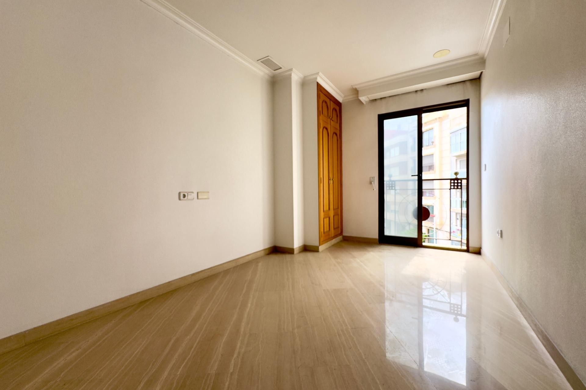 Revente - Apartment - Elche - Center