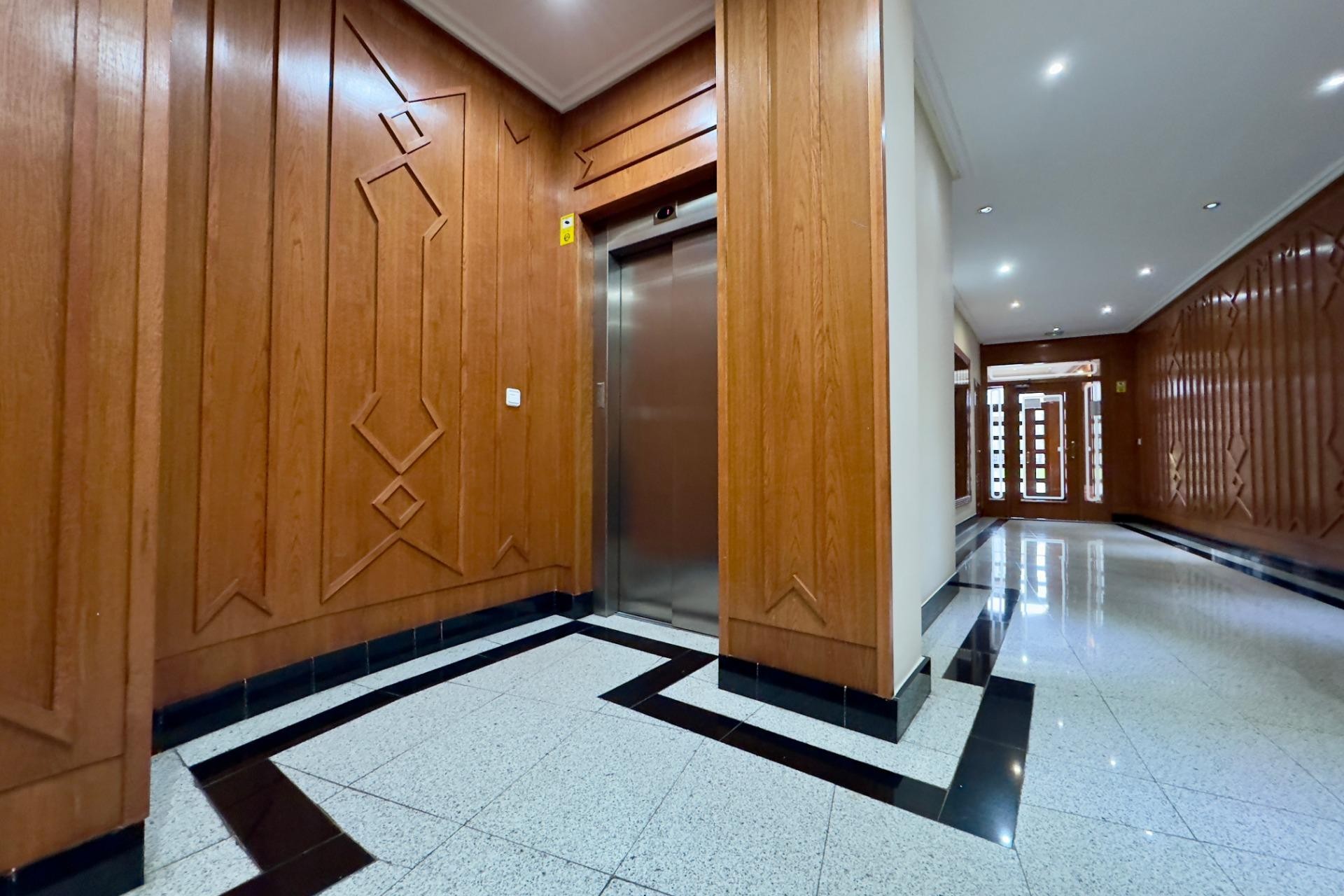 Revente - Apartment - Elche - Center