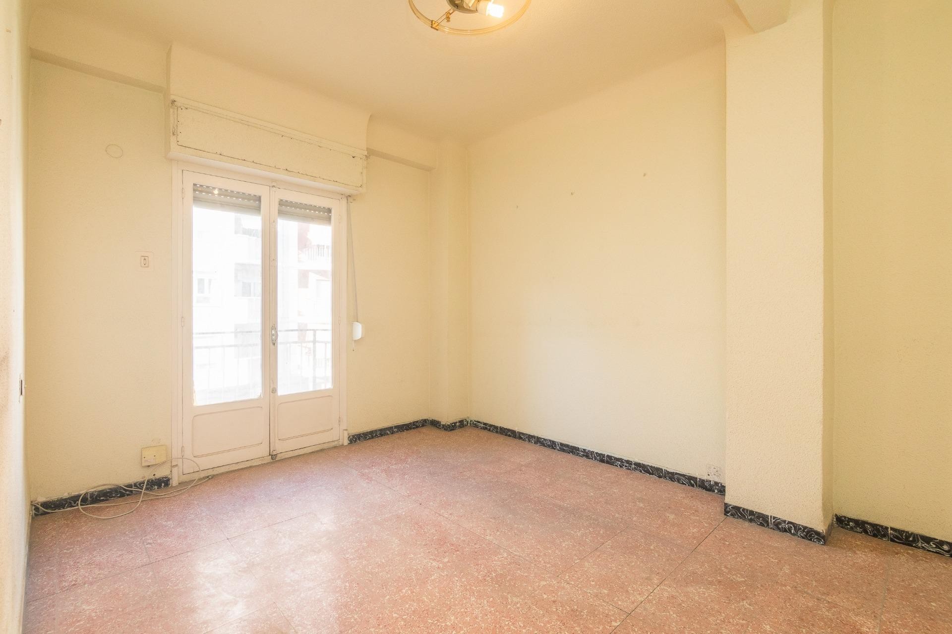 Revente - Apartment - Elche - Plaza Obispo Siuri