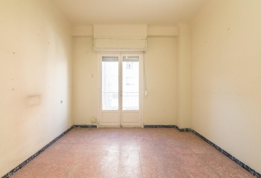 Revente - Apartment - Elche - Plaza Obispo Siuri