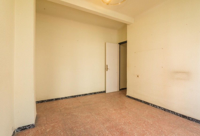 Revente - Apartment - Elche - Plaza Obispo Siuri