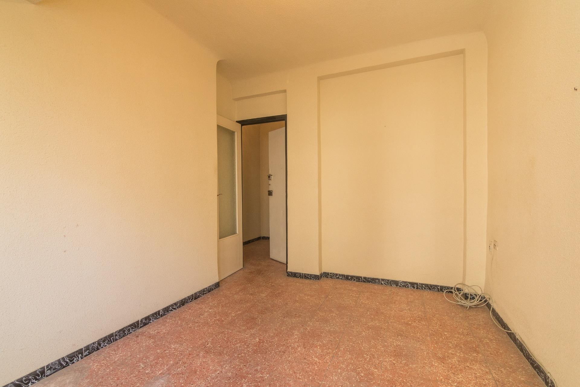 Revente - Apartment - Elche - Plaza Obispo Siuri