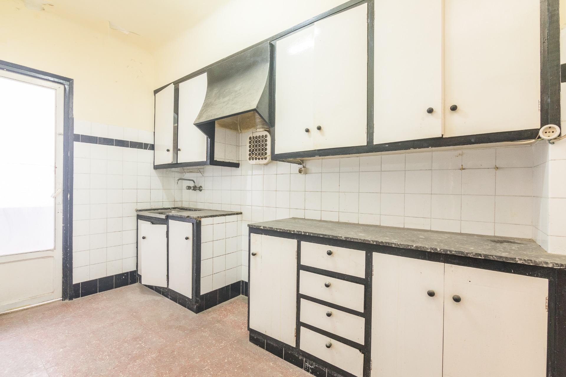 Revente - Apartment - Elche - Plaza Obispo Siuri