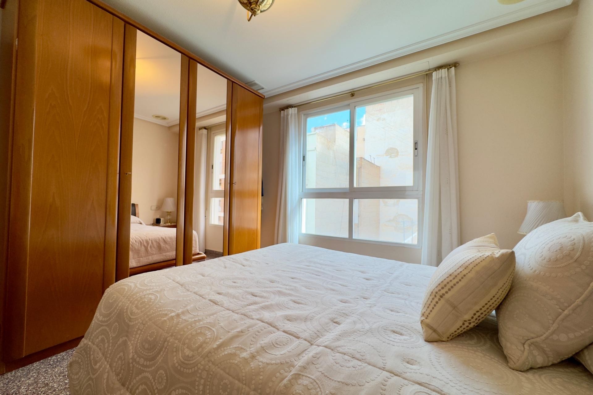 Revente - Apartment - Elche - Plaza Obispo Siuri