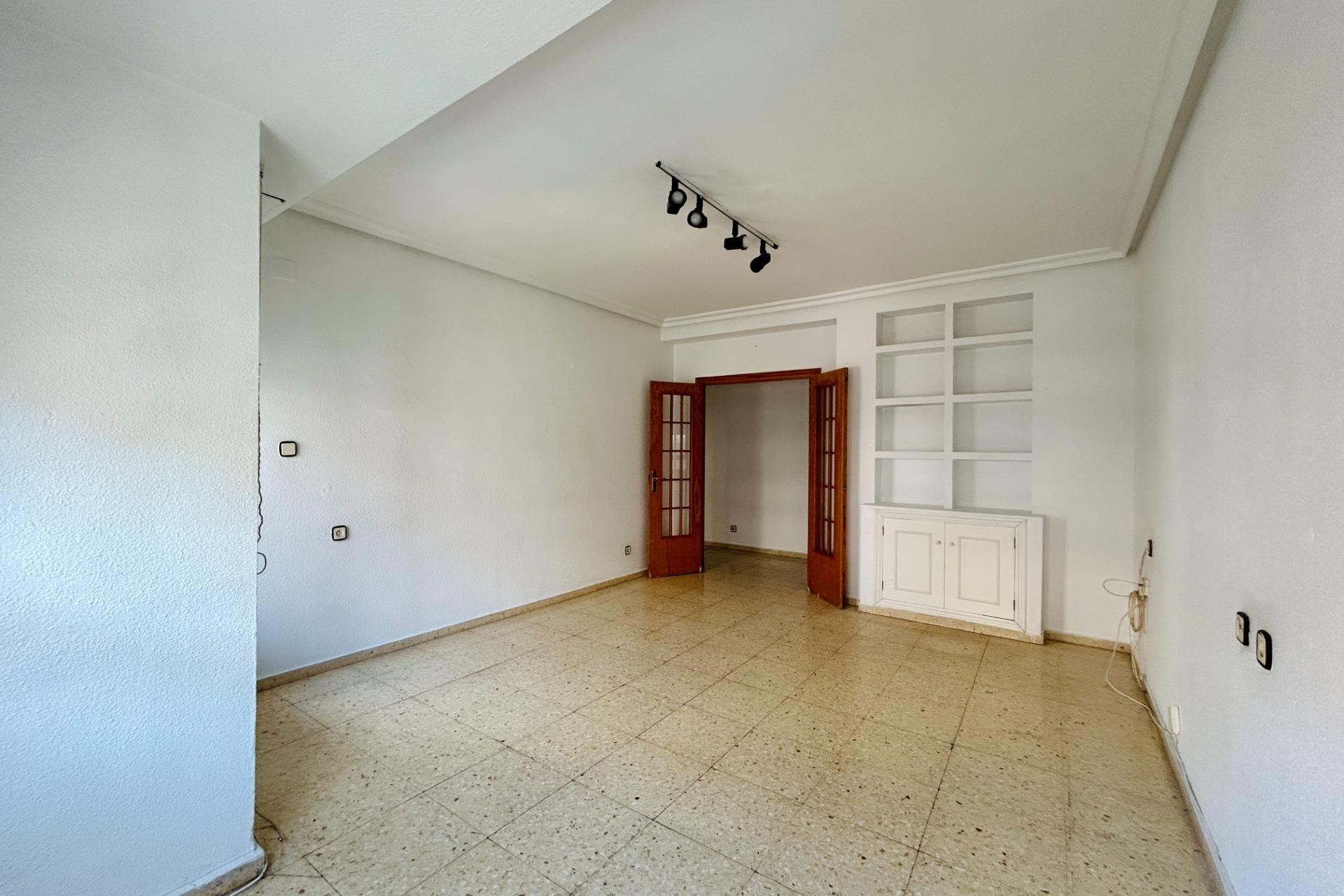 Revente - Apartment - Elche - Reina Victoria-Miguel Hernández