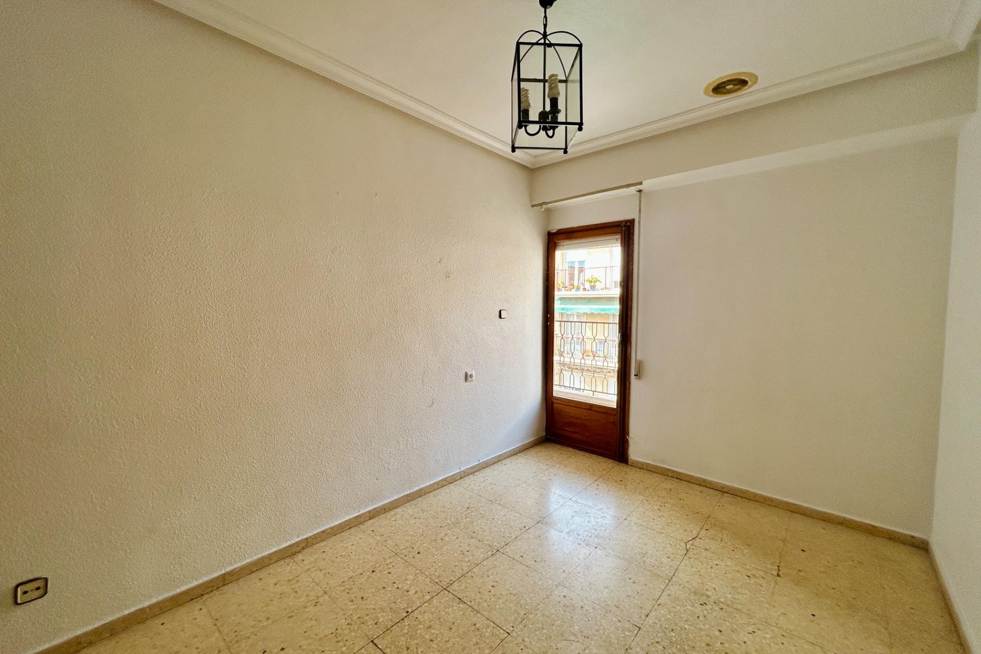 Revente - Apartment - Elche - Reina Victoria-Miguel Hernández