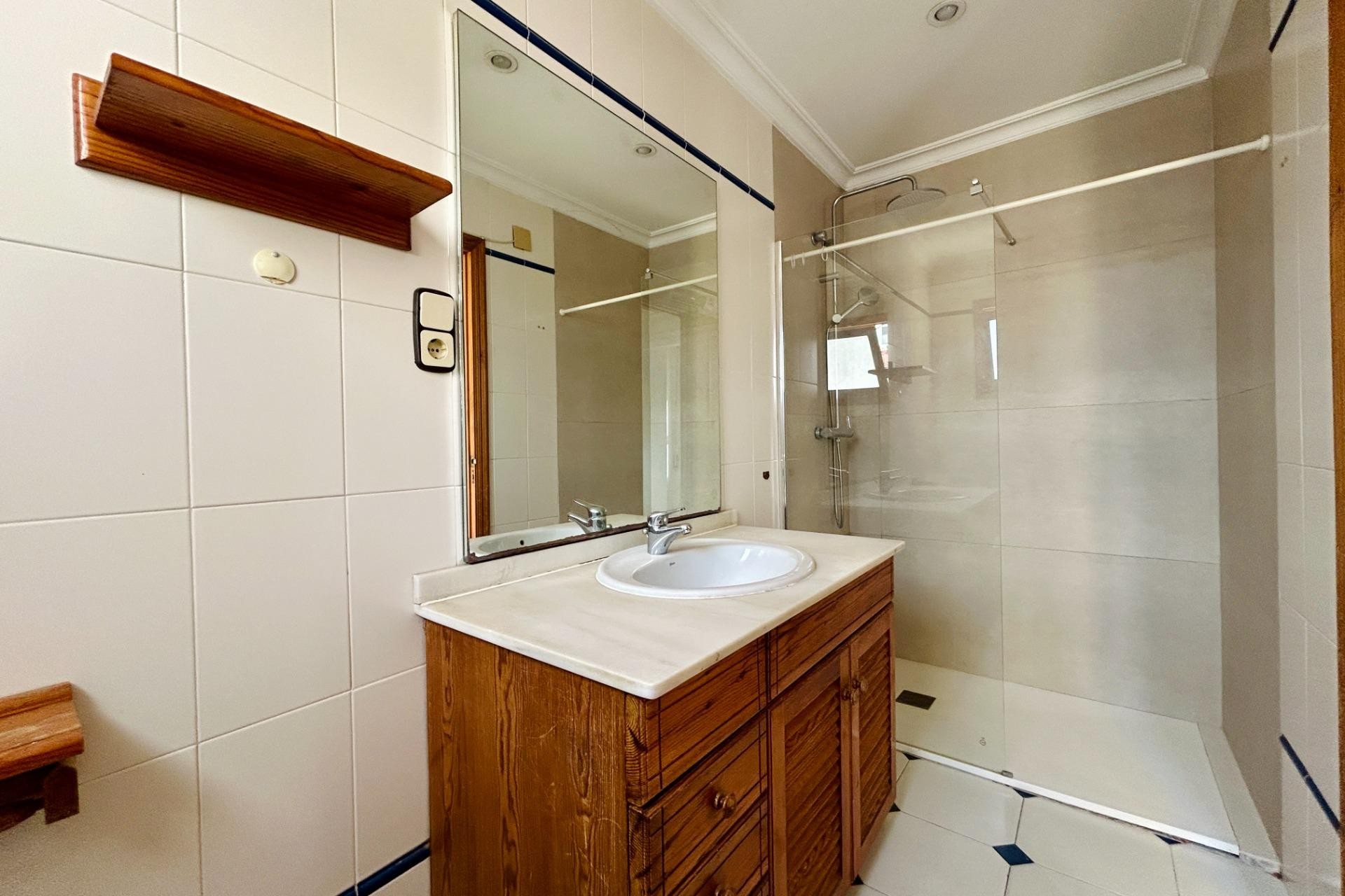 Revente - Apartment - Elche - Reina Victoria-Miguel Hernández