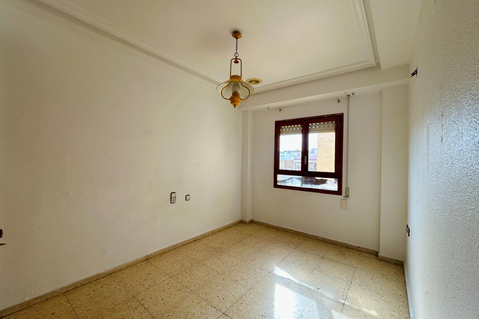 Revente - Apartment - Elche - Reina Victoria-Miguel Hernández