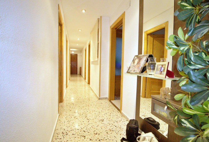 Revente - Appartement - Alicante - Benalua