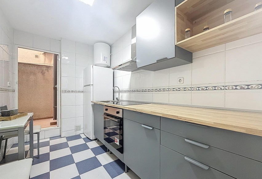 Revente - Appartement - Alicante - San Blas