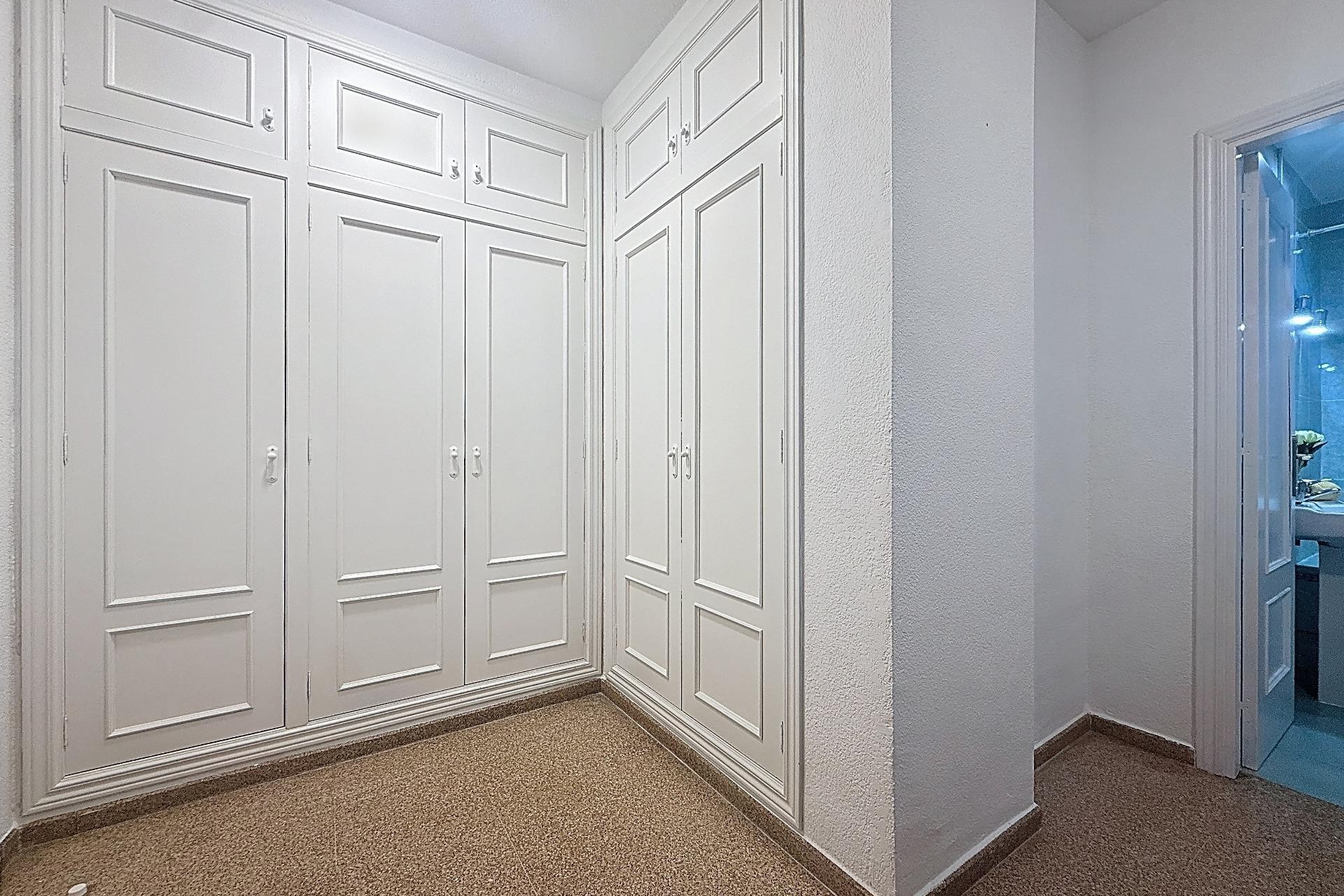 Revente - Appartement - Alicante - San Blas