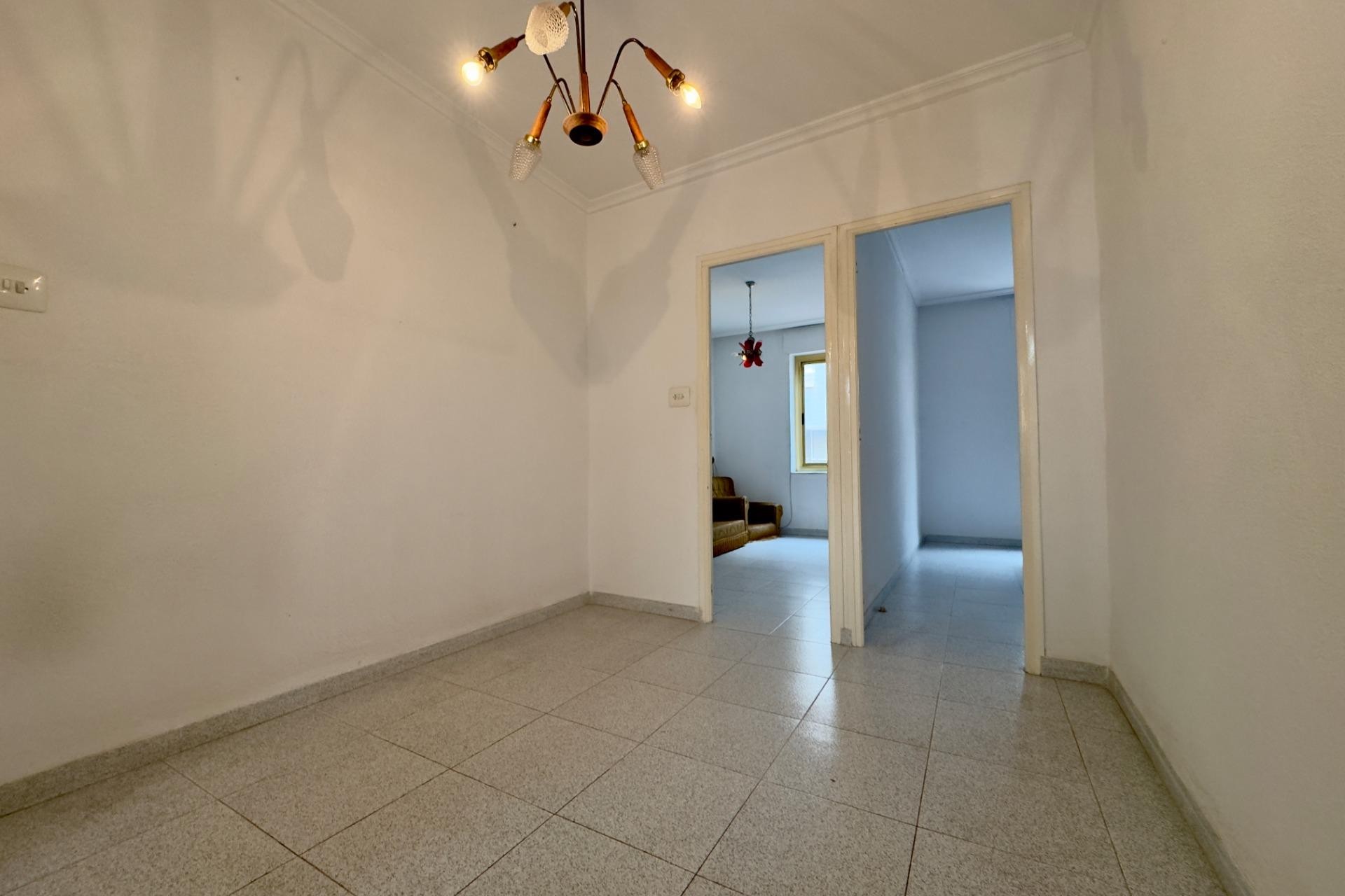 Revente - Appartement - Elche - Plaza Barcelona