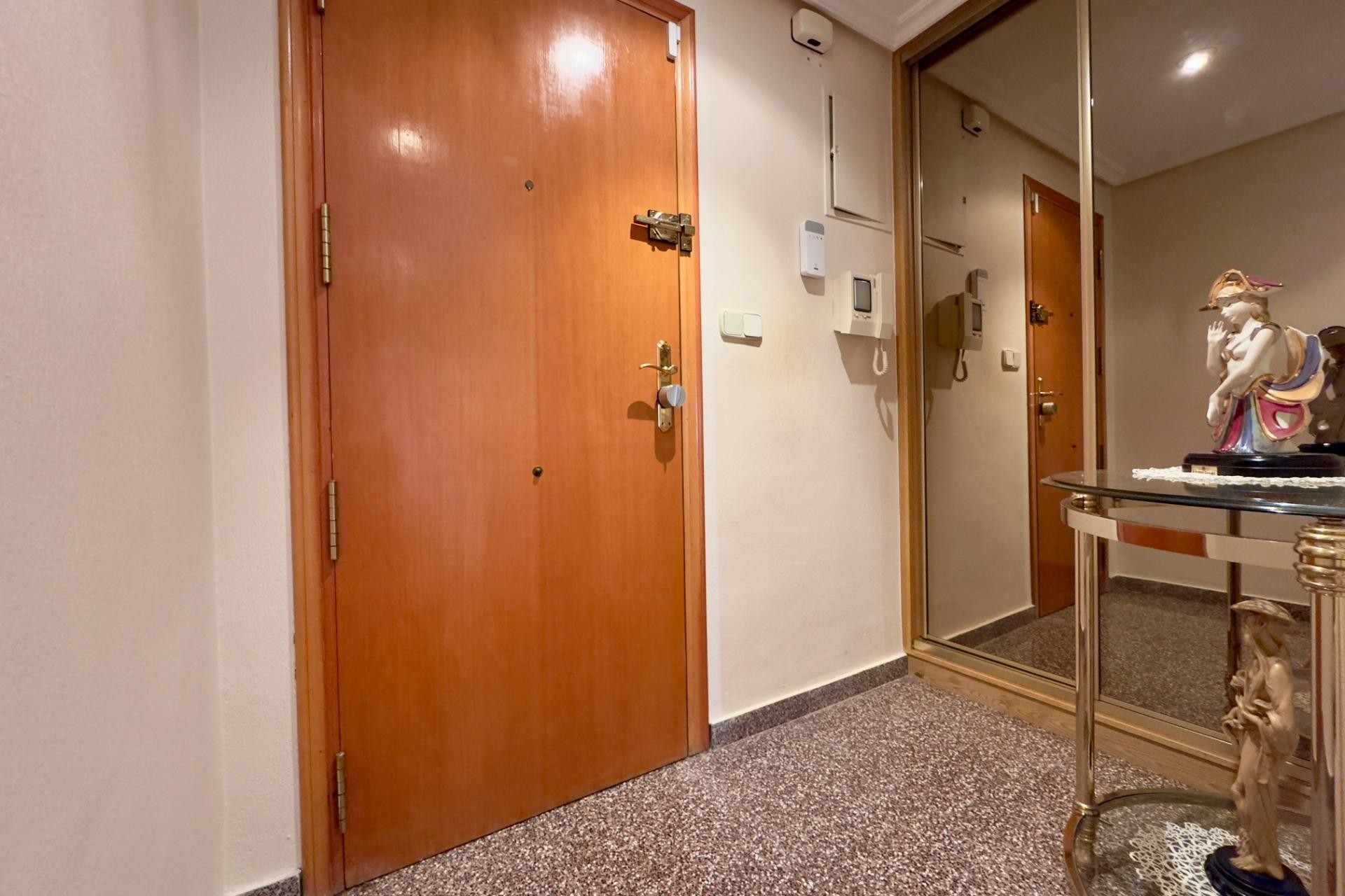 Revente - Appartement - Elche - Plaza Obispo Siuri