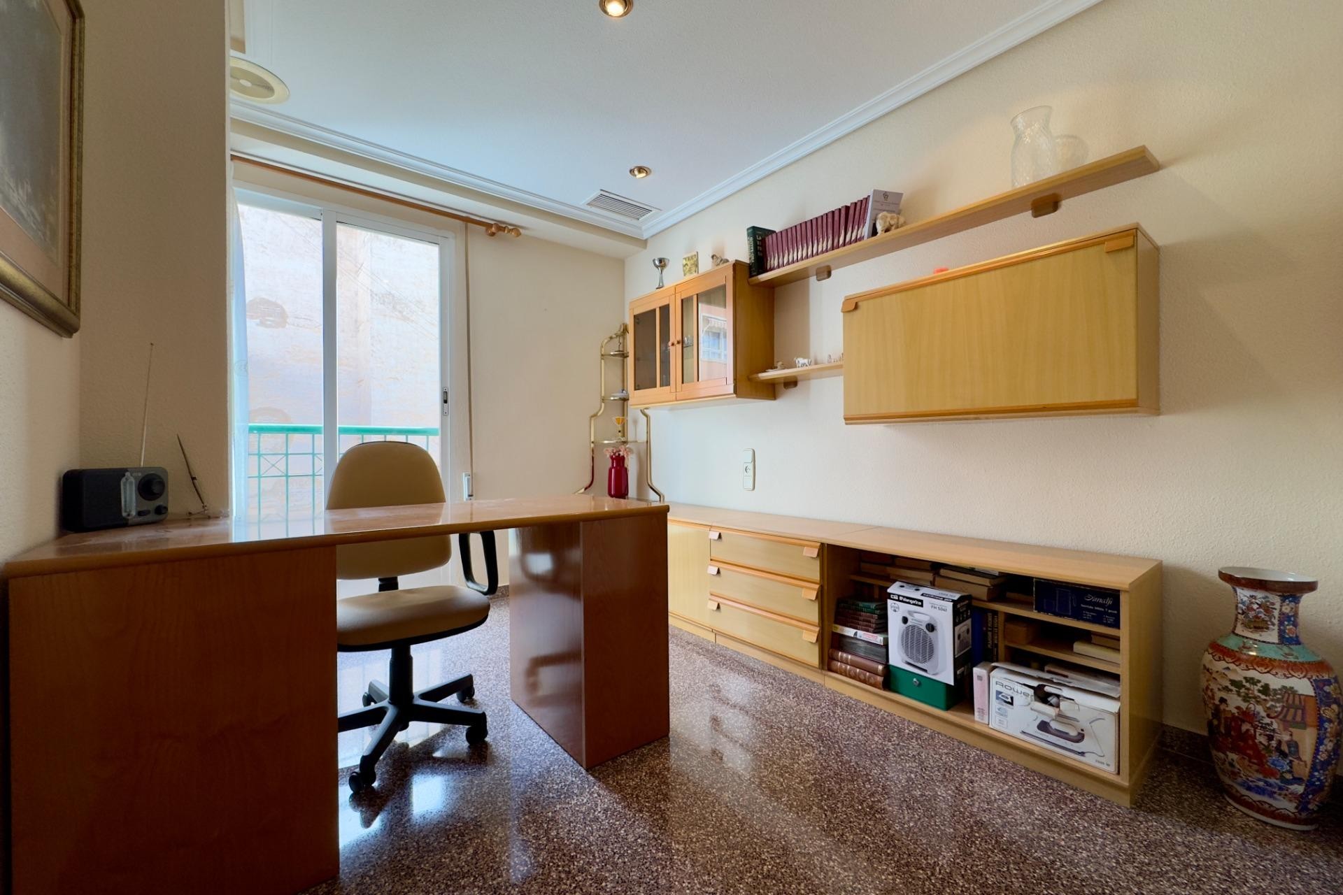 Revente - Appartement - Elche - Plaza Obispo Siuri