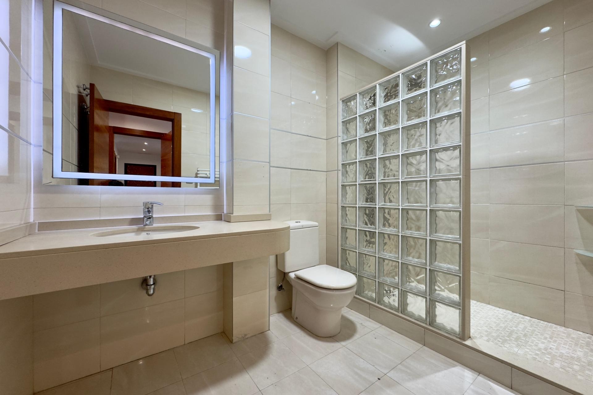 Revente - Appartement - Elche - Porcelanosa