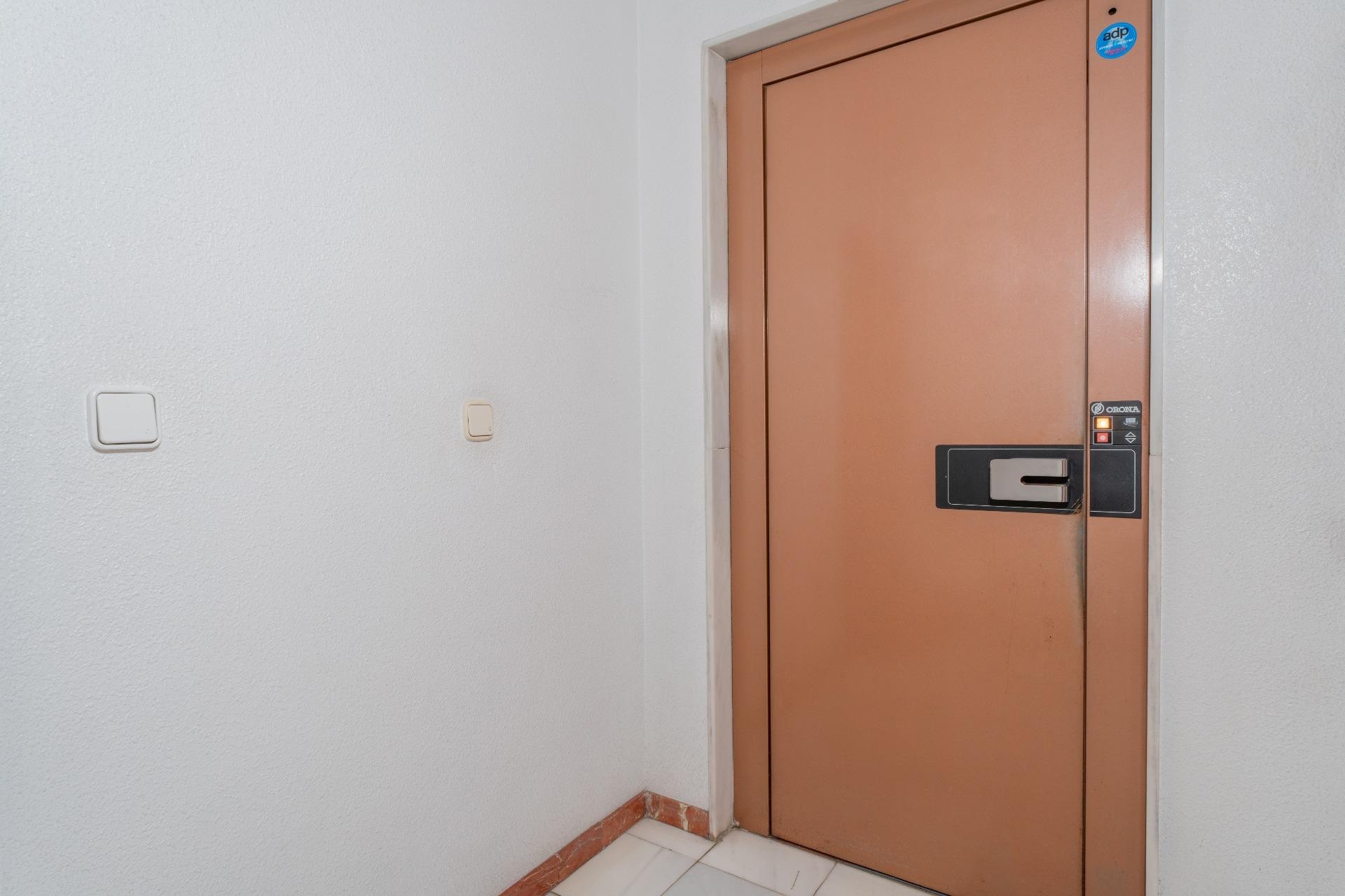 Revente - Appartement - Elche - Reina Victoria-Miguel Hernández