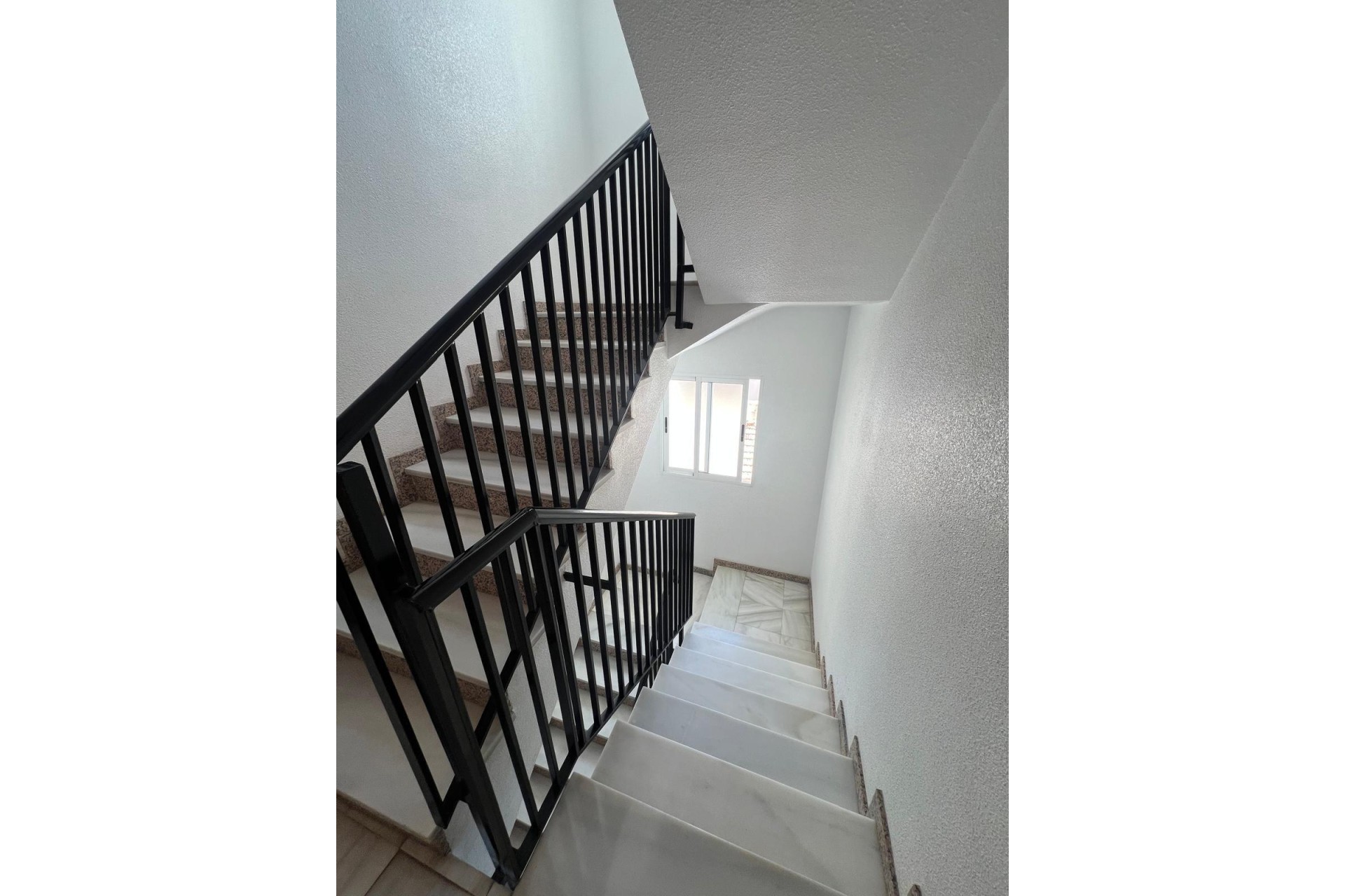 Revente - Appartement - Elche - San Crispín