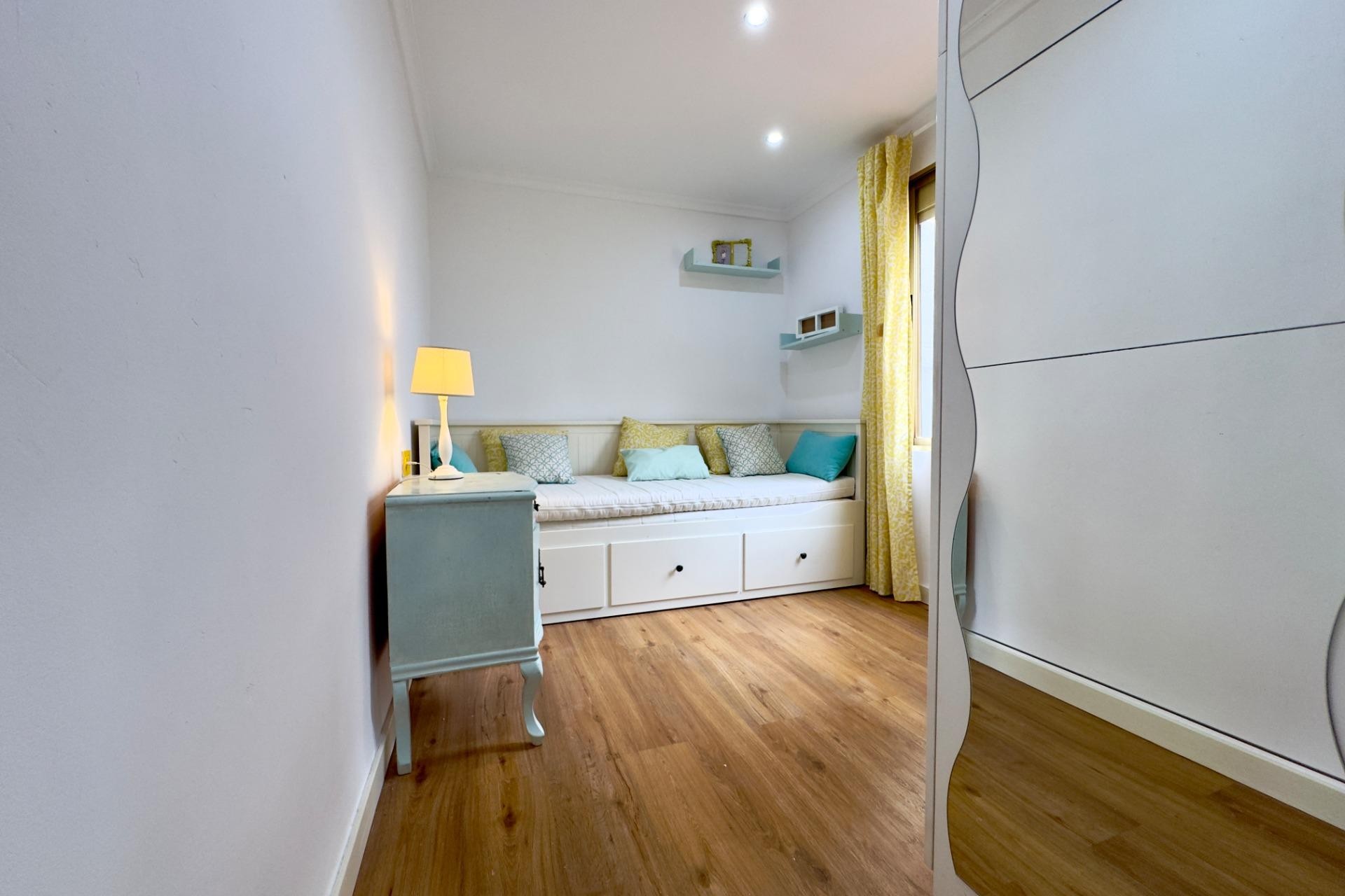 Revente - Appartement - Elche - San Crispín