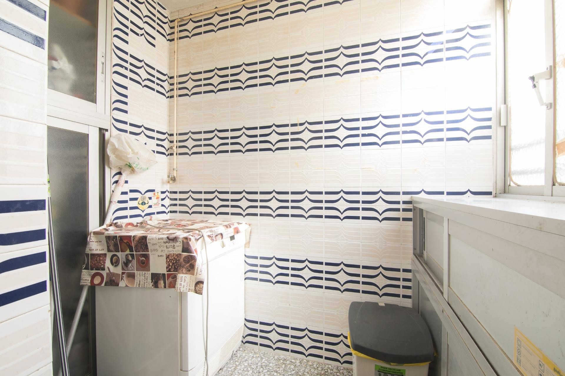 Revente - Appartement - Elche - San Crispín