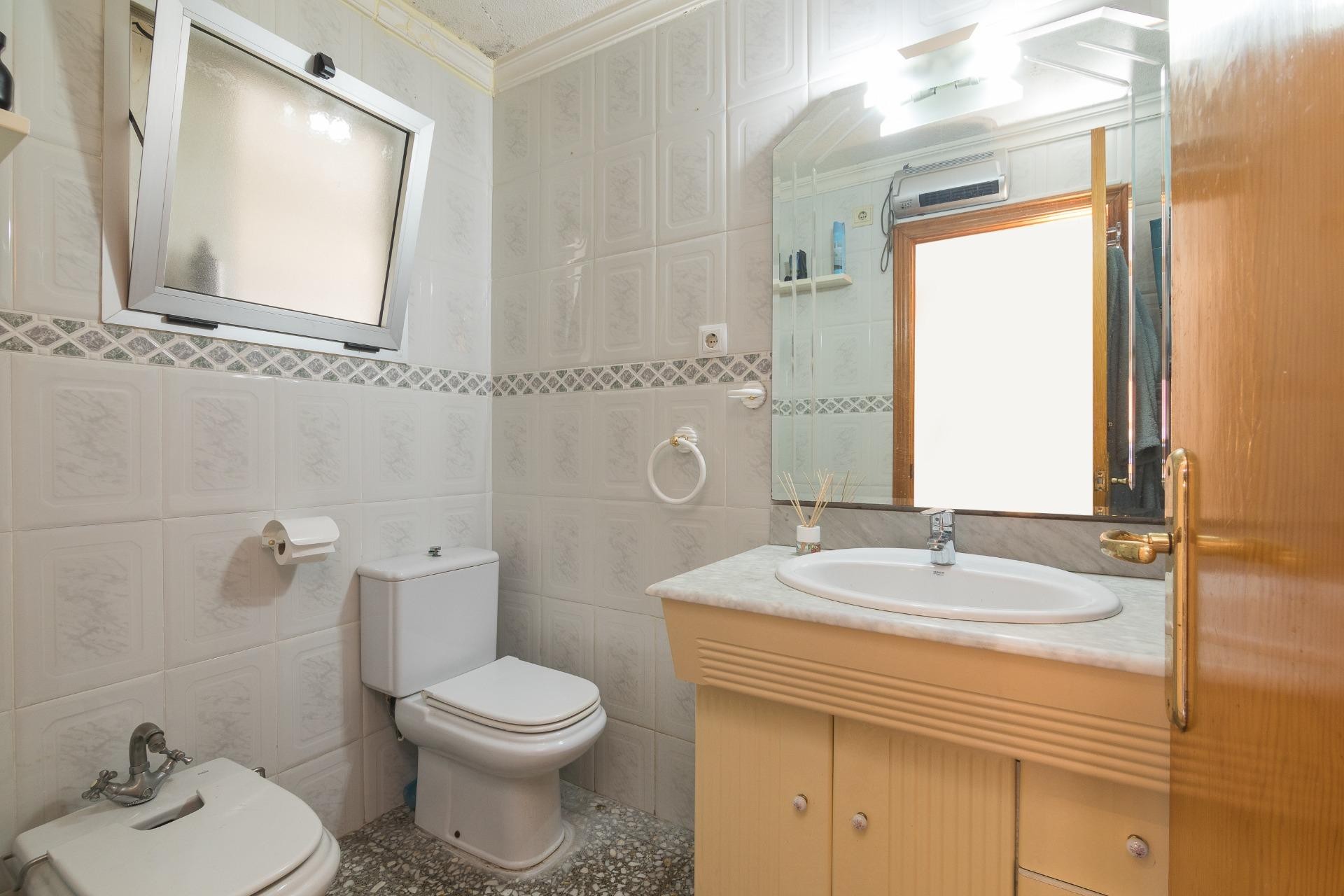 Revente - Appartement - Elche - San Crispín