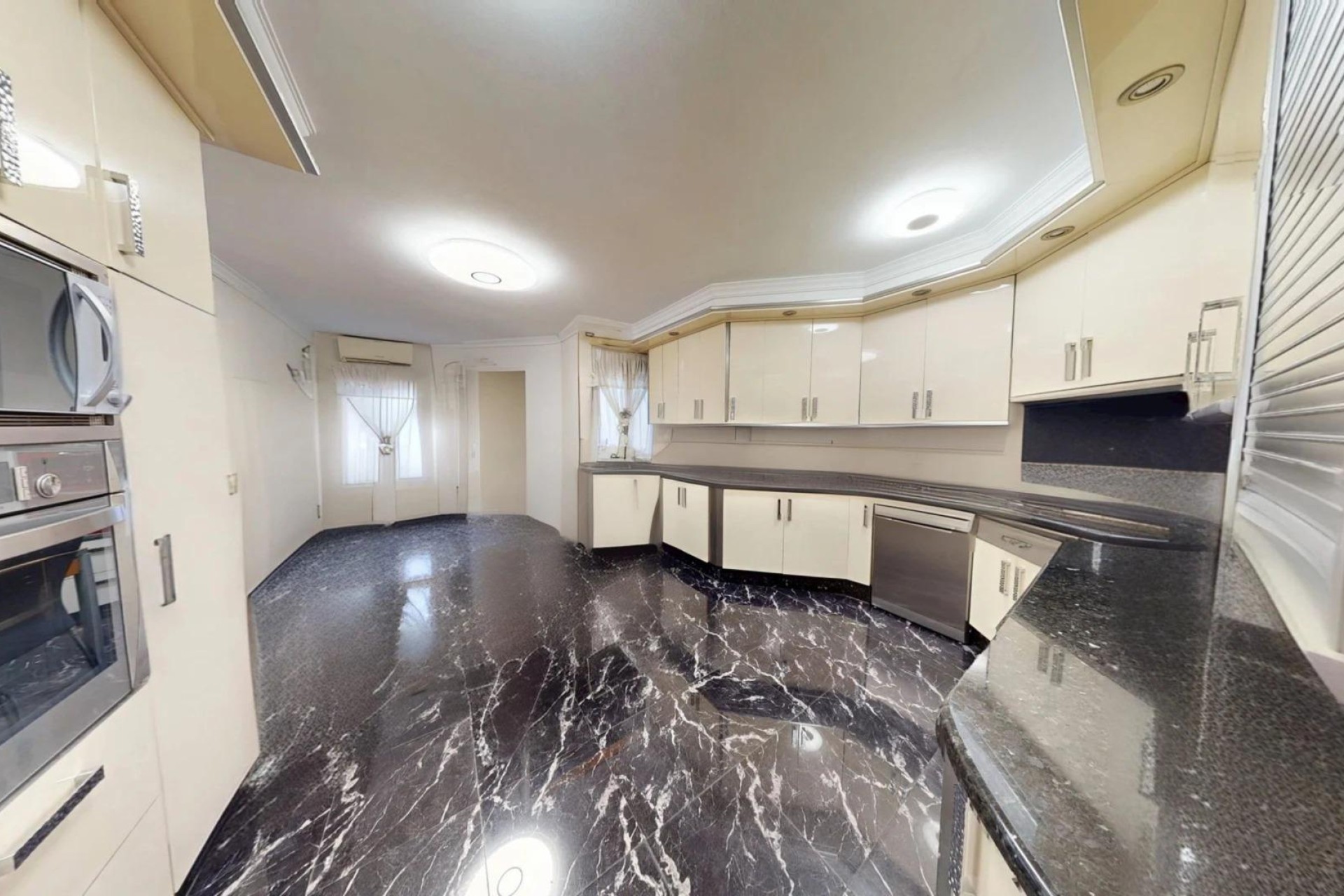 Revente - Appartement - Villajoyosa - Pueblo