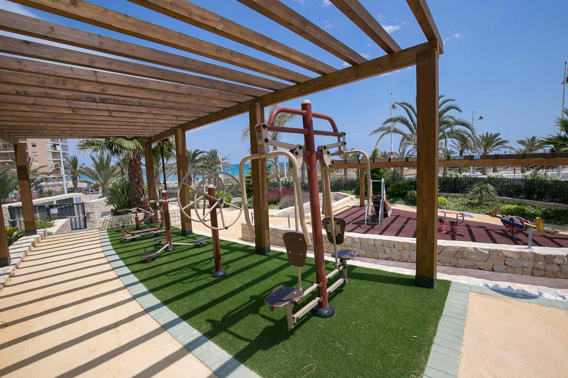 Revente - Attique - Arenales del Sol - Zona paseo maritimo