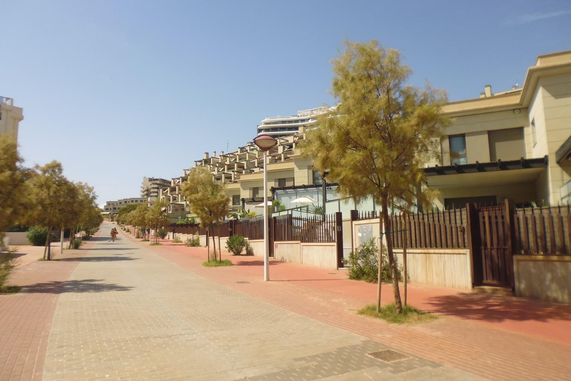 Revente - Bungalow - Arenales del Sol - Calle albacete