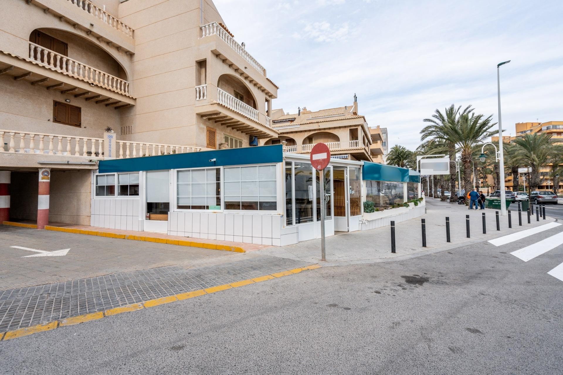 Revente - Commercial - Arenales del Sol