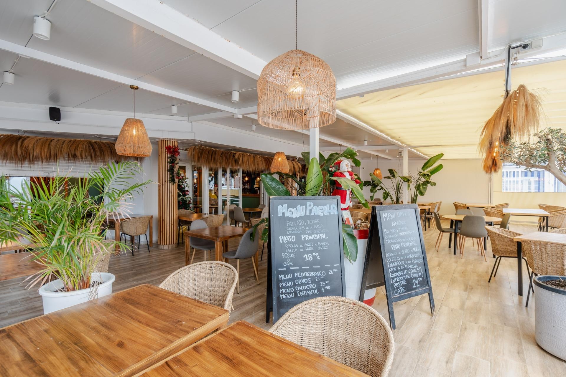 Revente - Commercial - Arenales del Sol