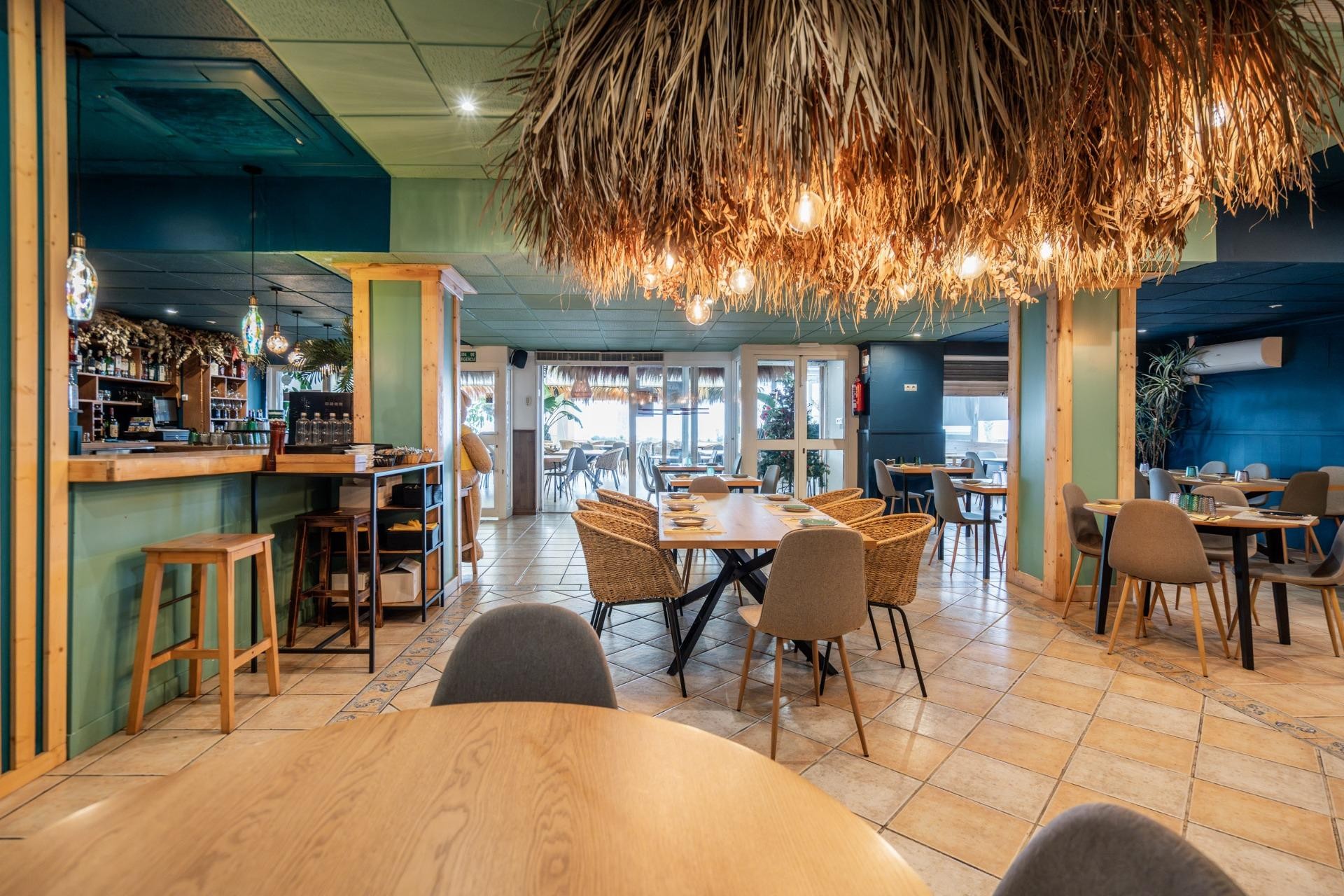 Revente - Commercial - Arenales del Sol