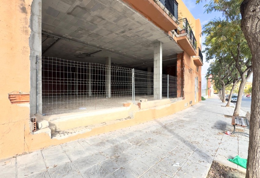 Revente - Commercial - Aspe - La Coca - La Nía - Vistahermosa