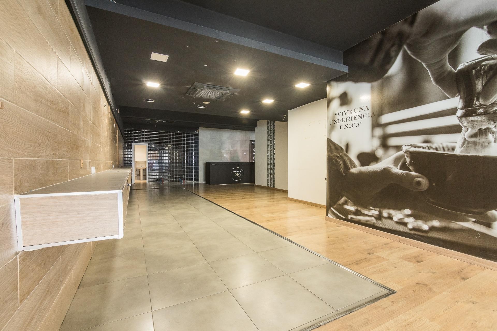 Revente - Commercial - Elche - Center