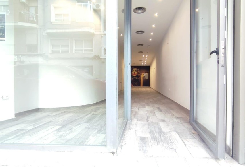 Revente - Commercial - Elche - Plaza Barcelona