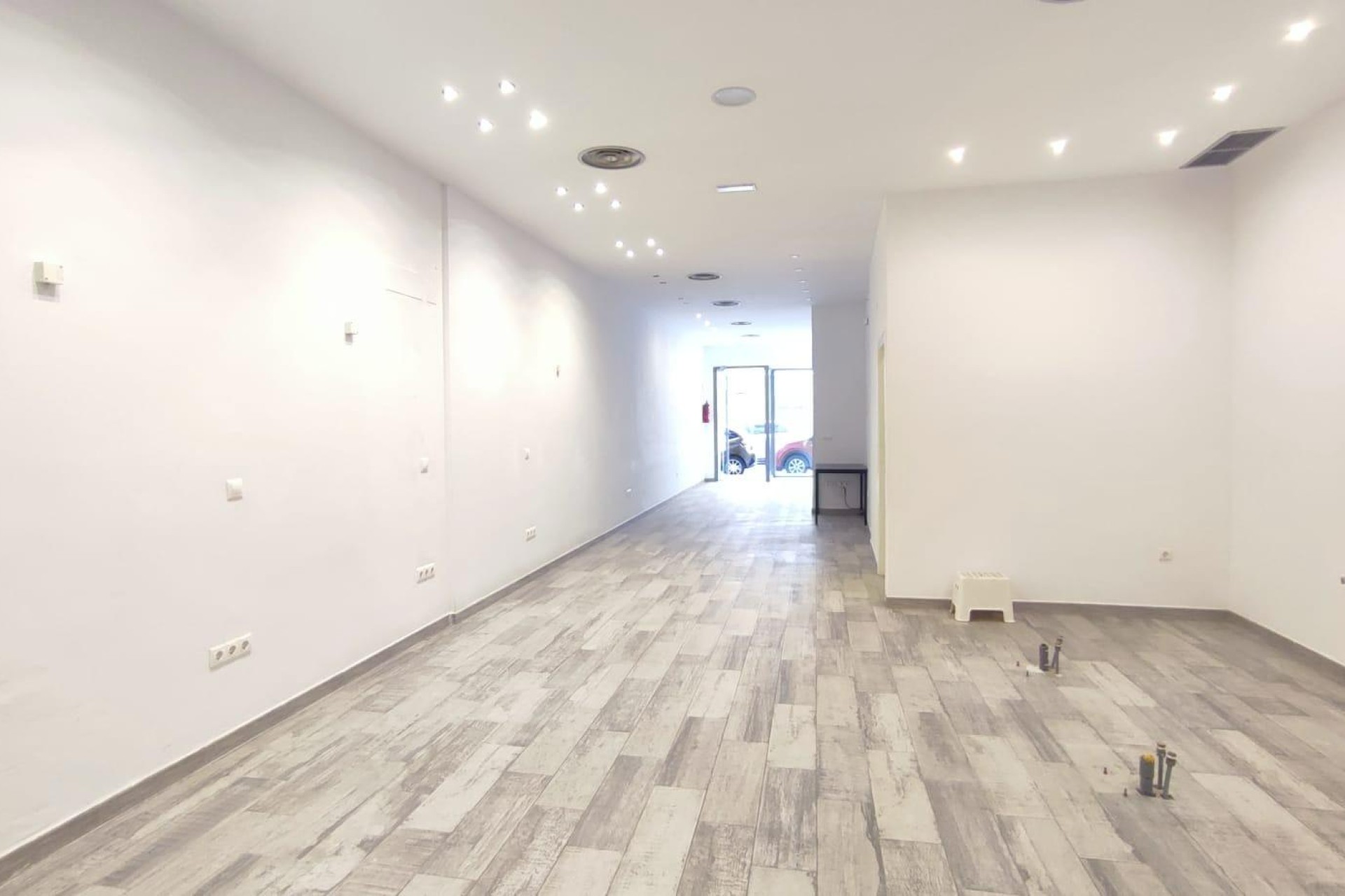 Revente - Commercial - Elche - Plaza Barcelona
