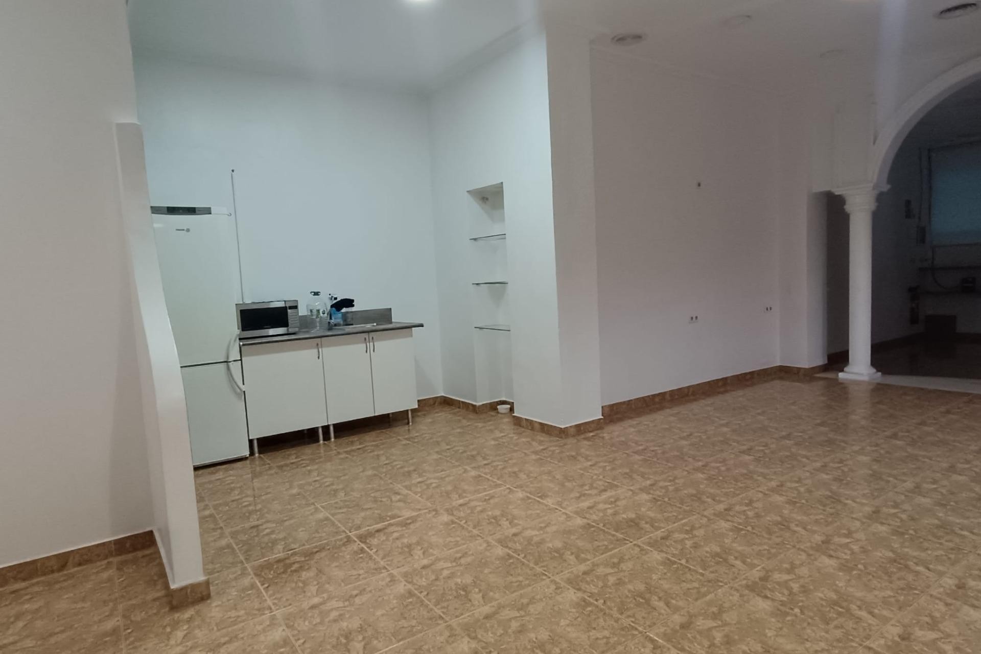 Revente - Commercial - Elche - Toscar