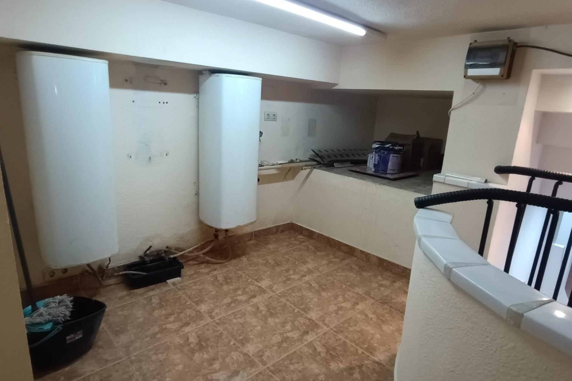 Revente - Commercial - Elche - Toscar