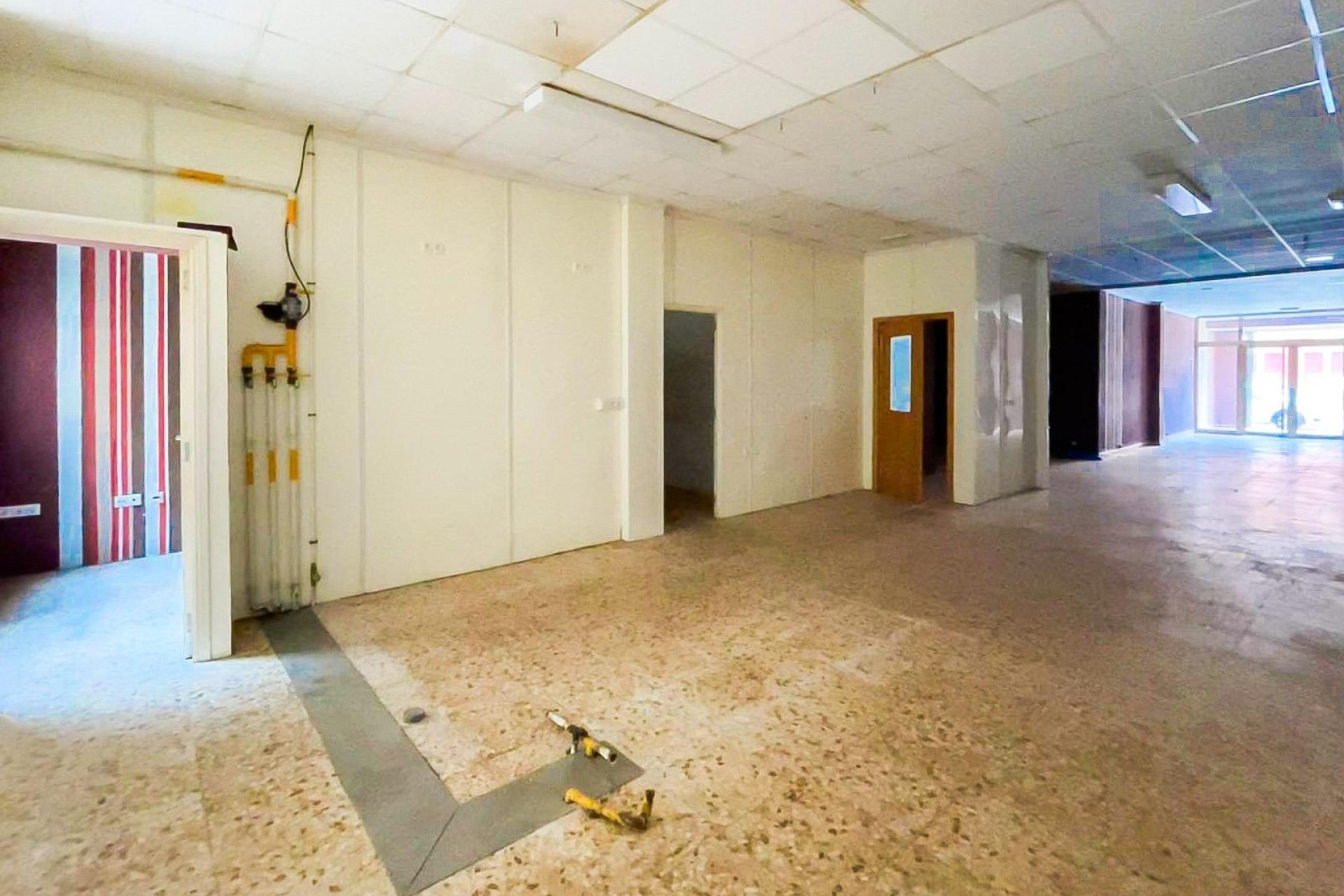 Revente - Commercial - Muro de Alcoy - Centro
