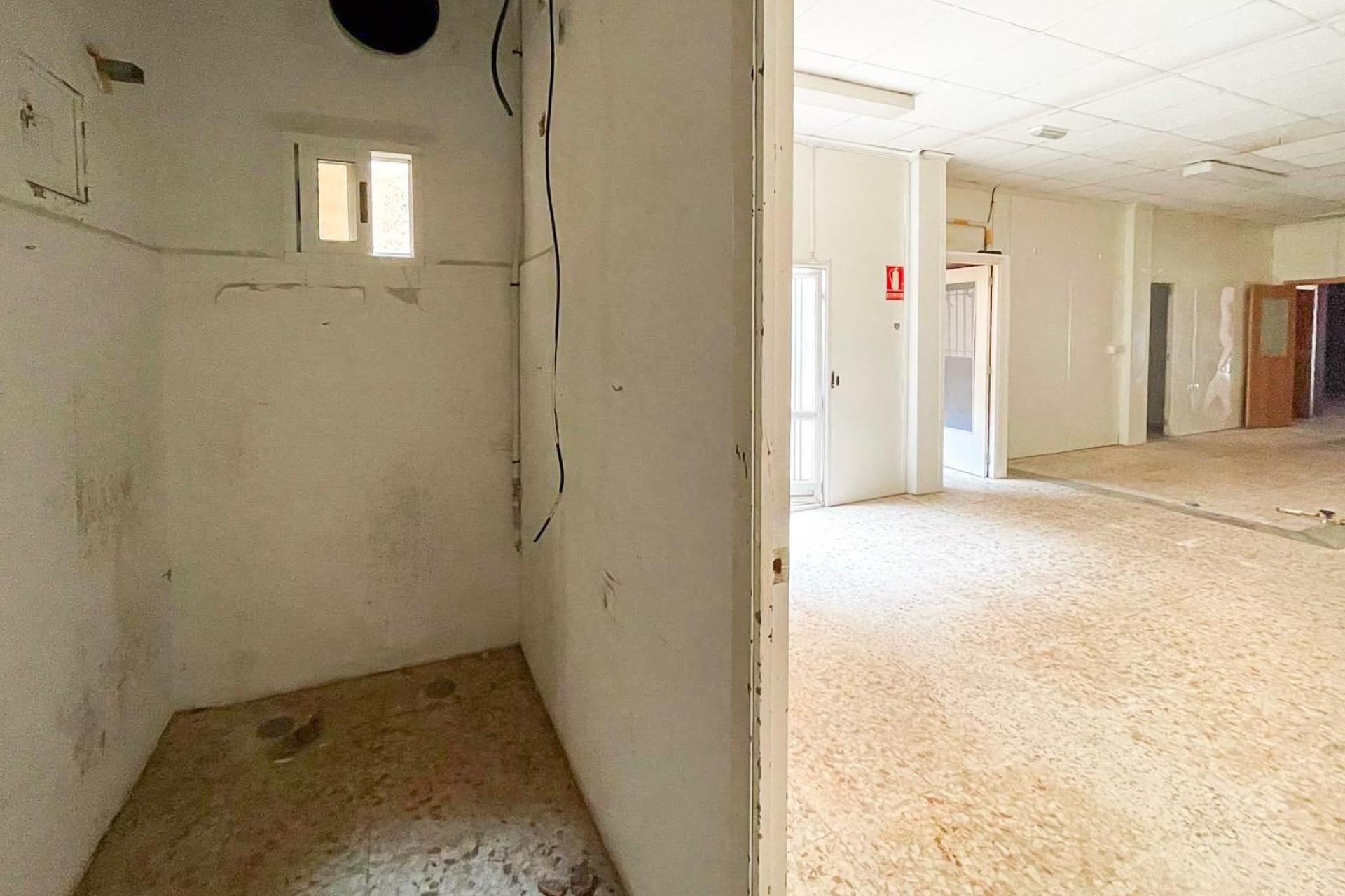 Revente - Commercial - Muro de Alcoy - Centro