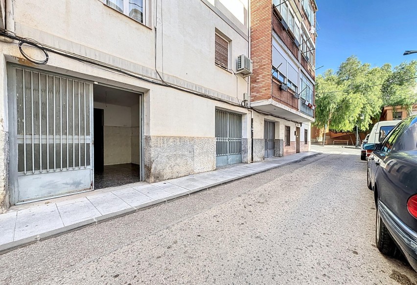 Revente - Commercial - Onil - Sauco