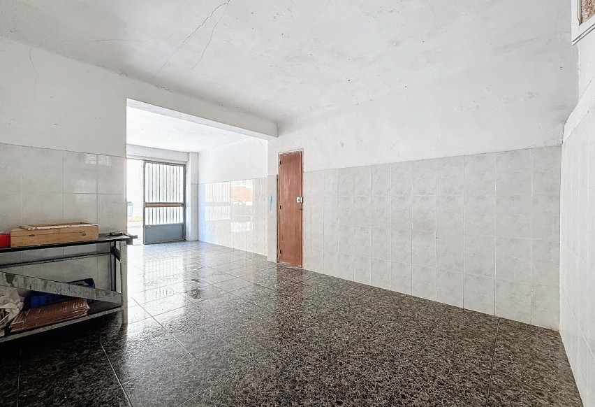 Revente - Commercial - Onil - Sauco
