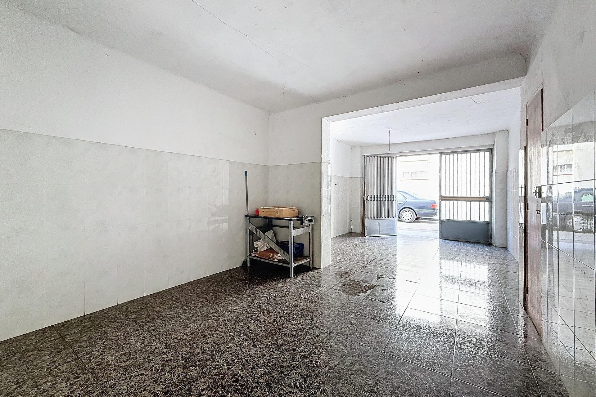 Revente - Commercial - Onil - Sauco