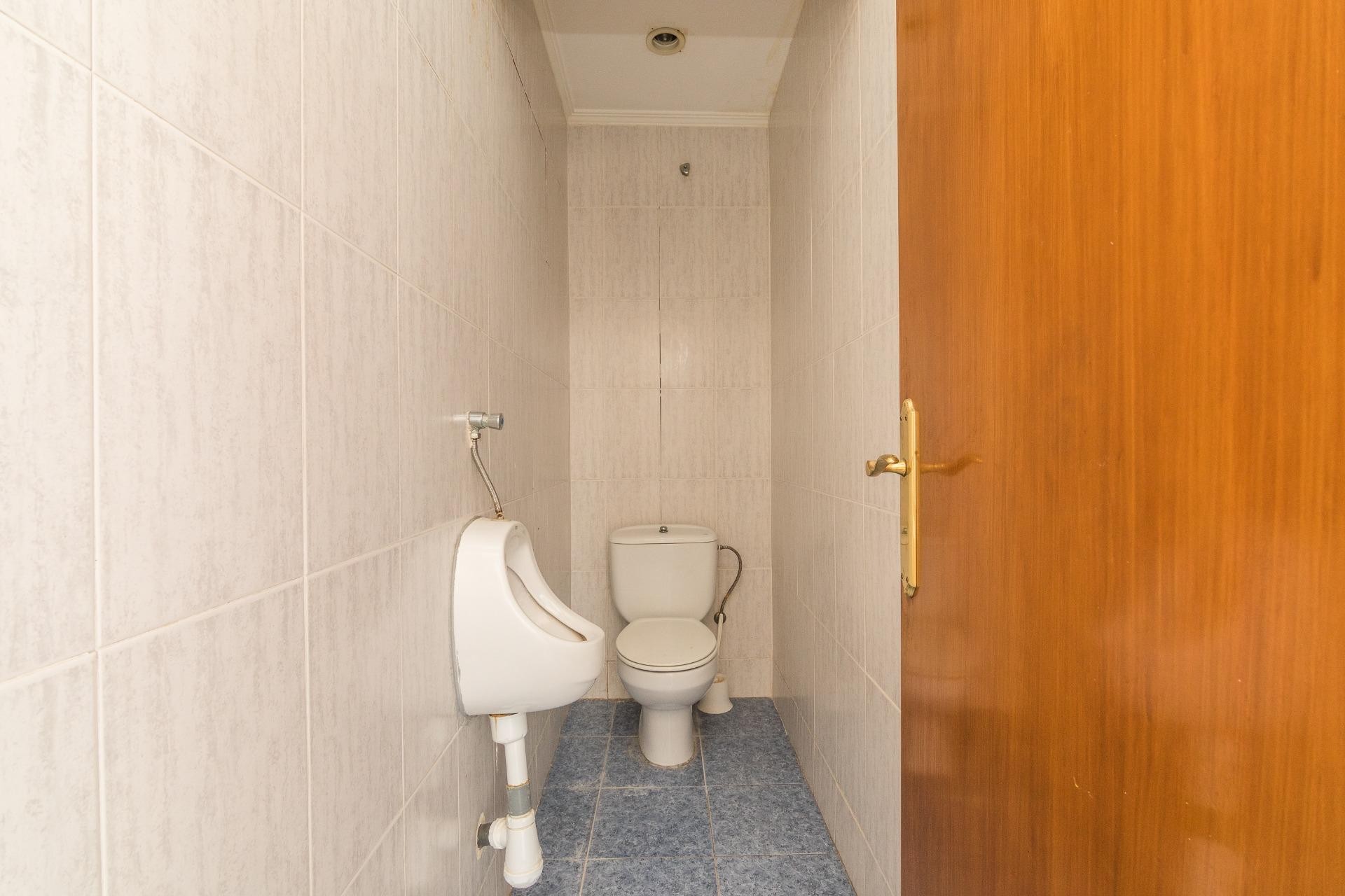 Revente - Commercial - Torrellano - Centro